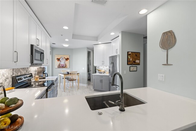 Building Photo - 4700 Yacht Harbor Dr