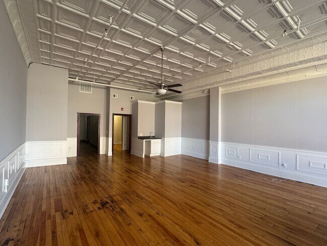 Building Photo - 171 Genesee St