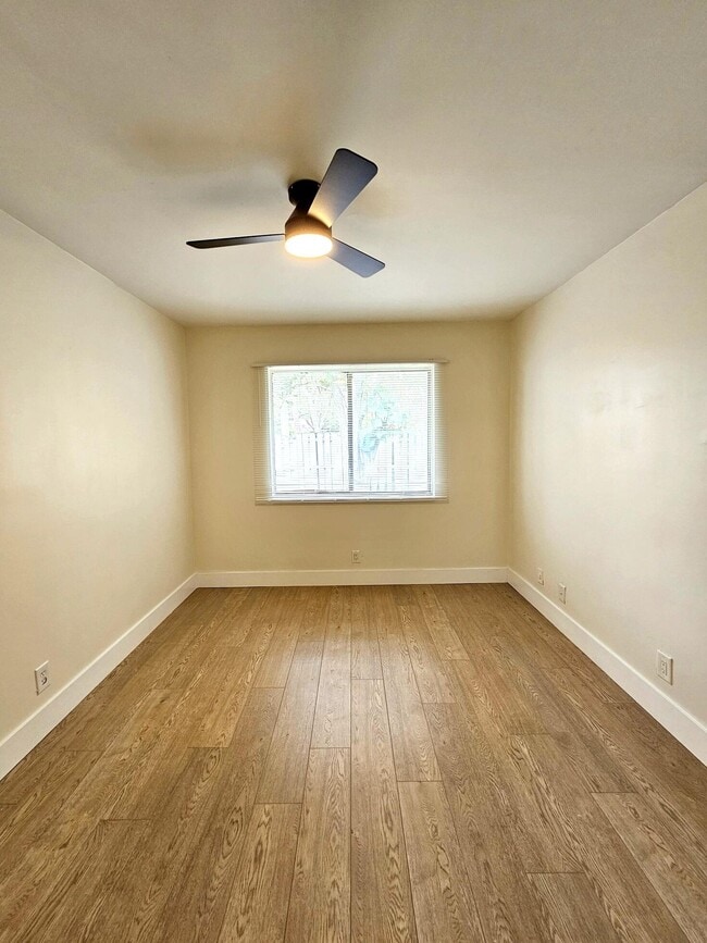 Building Photo - 4780 Orleans Ct