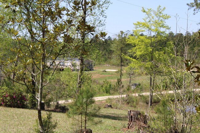 Building Photo - 818 W Grantville Rd