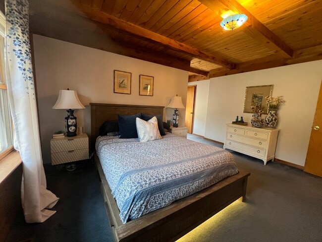 Building Photo - Best Kept Secret in Asheville