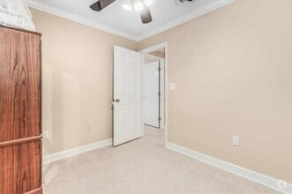 Building Photo - Coastal 3 Bedroom Home Available Now!