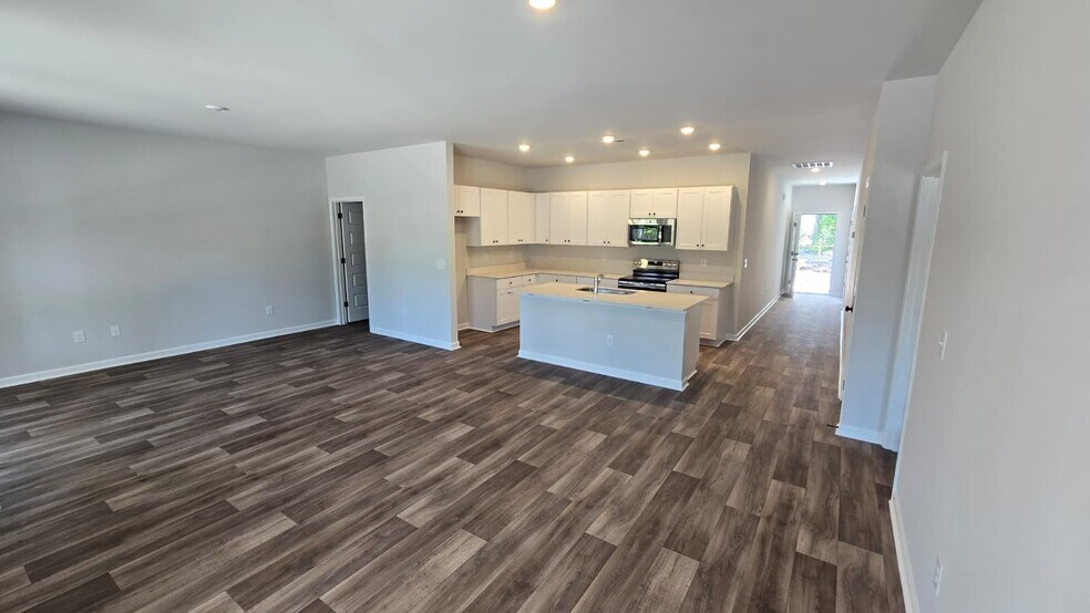 Building Photo - 1082 Harbor Dr