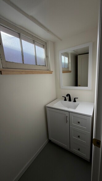 Building Photo - 2659 Brinker Ave