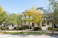 Building Photo - Fully Furnished Single Family Home on Dani...