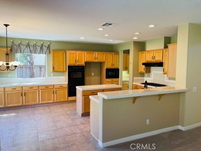 Building Photo - 1574 Glencrest Dr