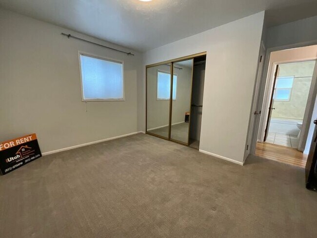 Building Photo - 4 Bedroom 2 Bath 2 Car Garage Home- Dog Friendly and RV parking.