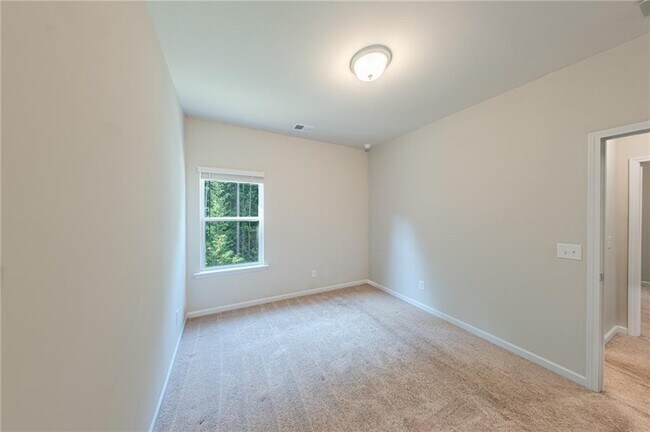 Building Photo - 1302 Endicott Ct