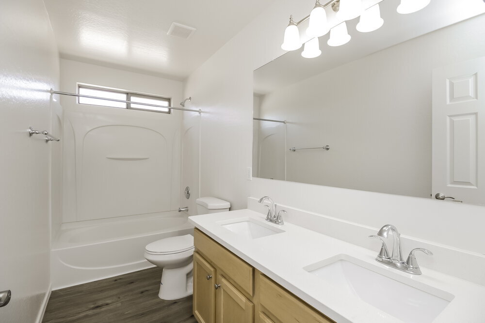 Building Photo - 2552 E Meadow Lark Way