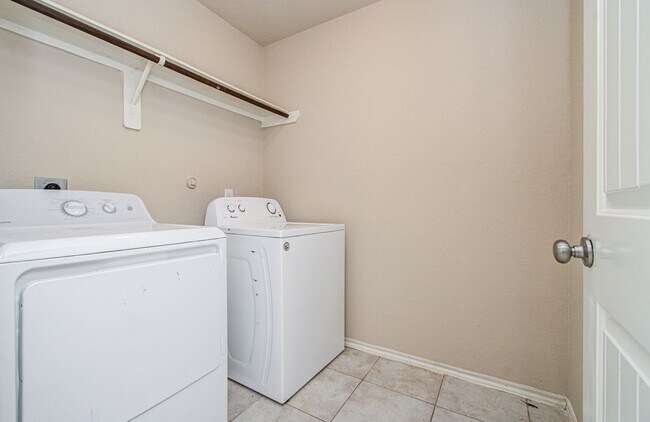 Building Photo - 13822 Roman Ridge Ln