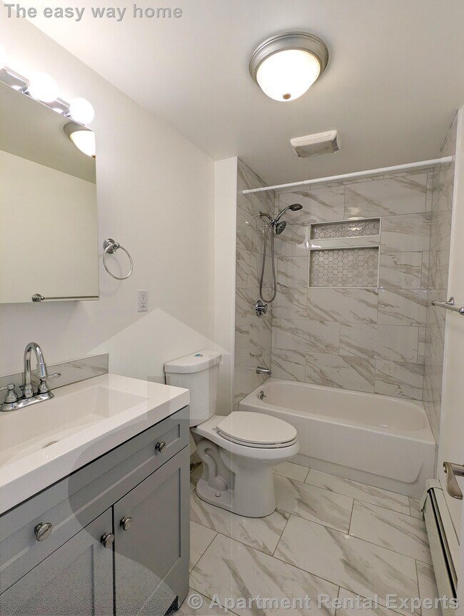 Building Photo - 322 Lowell St