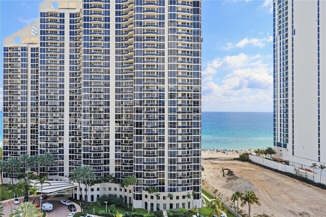 Building Photo - 17550 Collins Ave