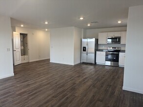 Building Photo - 1436 W Toltec Dr