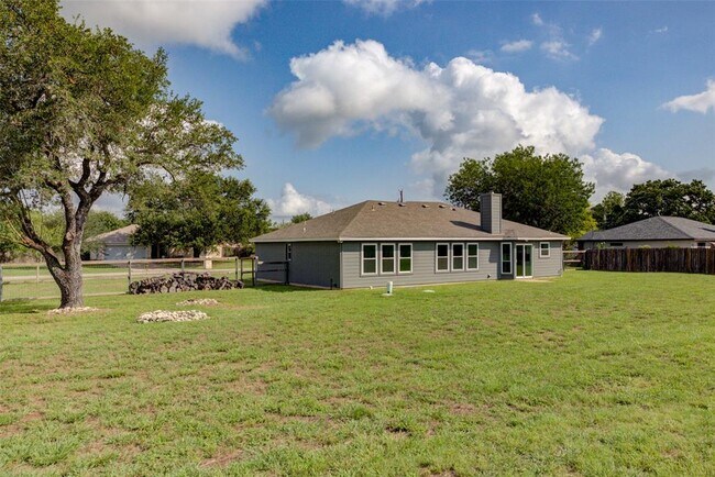 Building Photo - 111 Jane Ellen Cove
