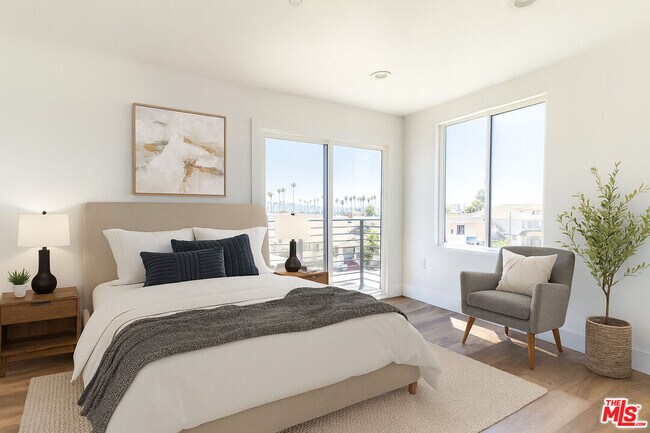 Building Photo - 4507 W 18th St