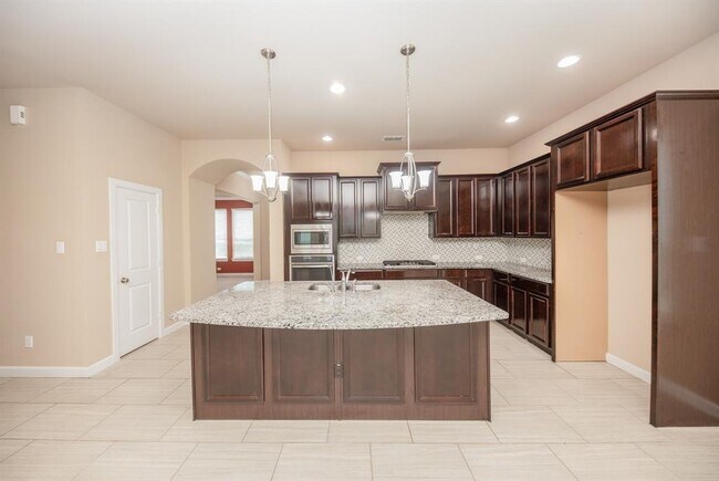 Building Photo - 3310 Belmont River Ln
