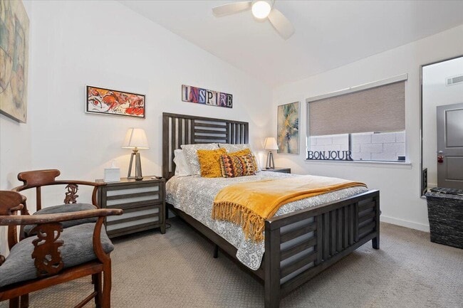 Building Photo - 52273 Avenida Madero