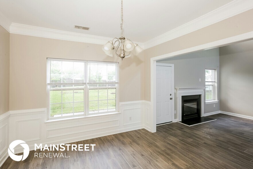 Building Photo - 505 Meredith Court