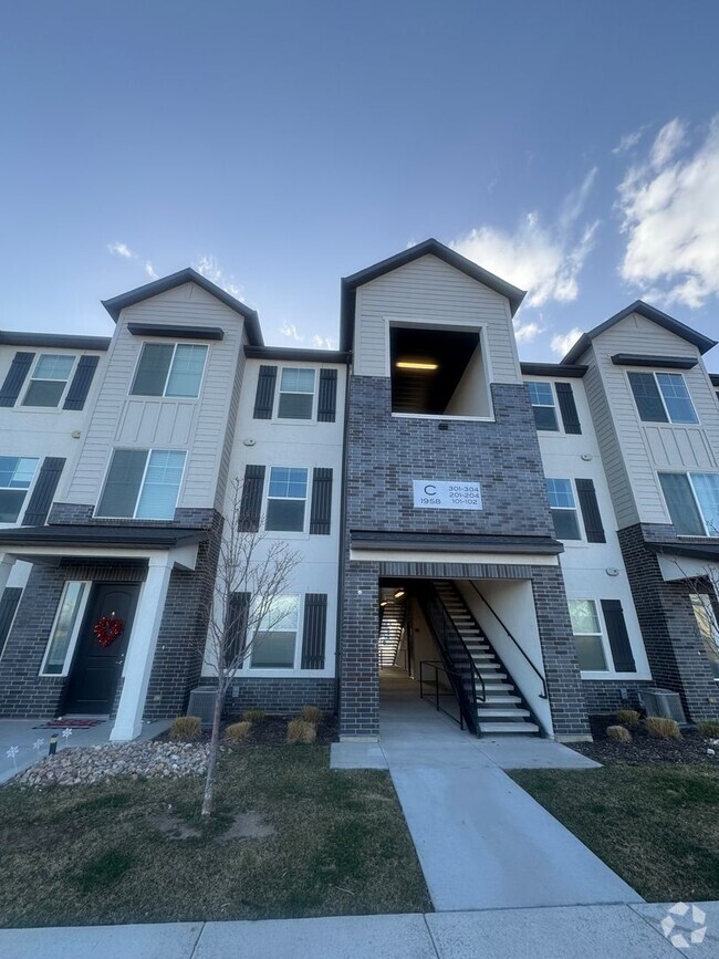 Building Photo - Beautiful Lehi Condo for rent!