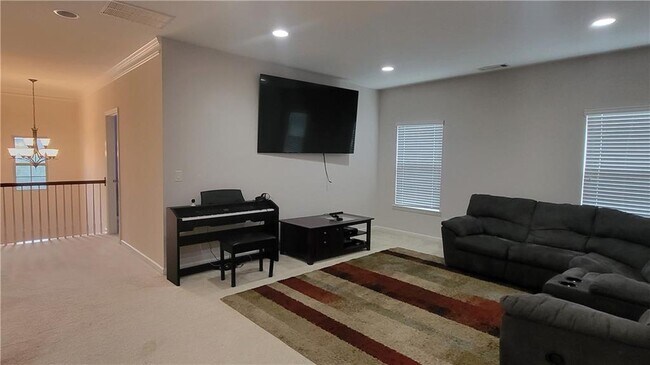 Building Photo - 5295 Rustic Ct