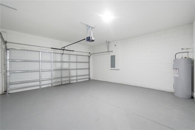 Building Photo - 2200 SW 156th Loop