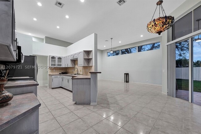 Building Photo - 18440 SW 77th Ct