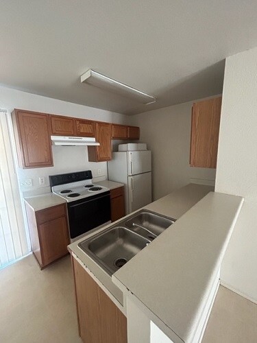 Building Photo - 5705 Redstone Dr