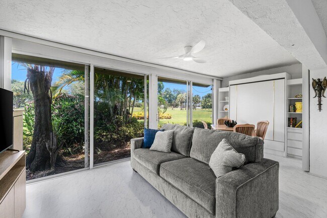 Building Photo - 27 Southport Ln