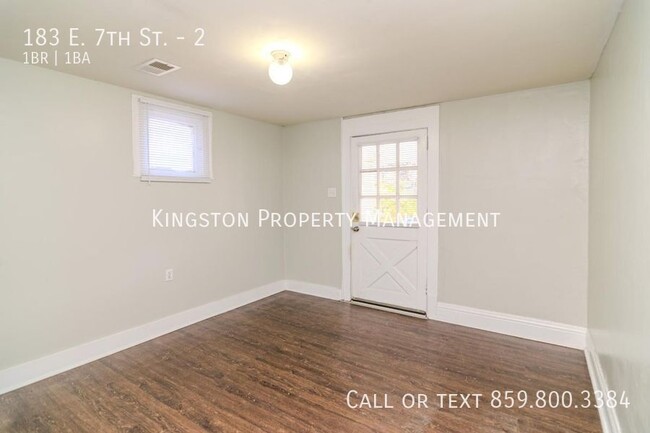 Primary Photo - Adorable 1 bedroom Now Available !!! 1/2 o...