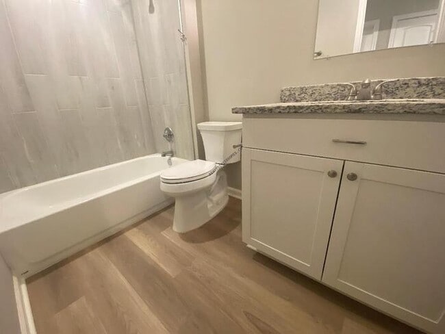 Building Photo - 1311 Lee Mac Dr