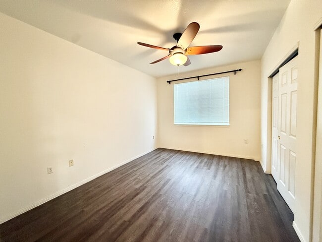 Building Photo - 3002 W Elizabeth St