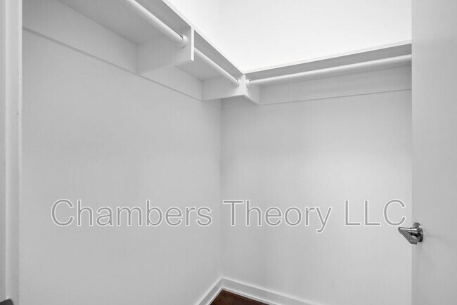 Building Photo - 1380 Quincy St NW