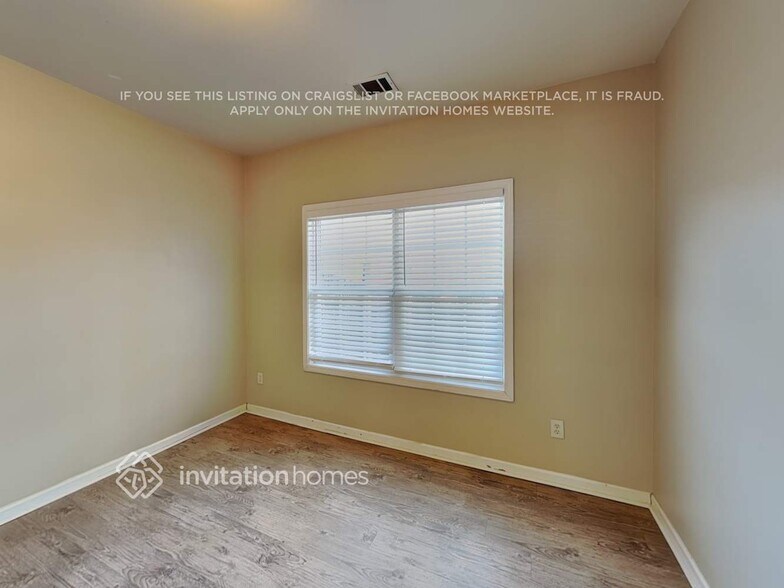 Building Photo - 2096 Somerset Pl SE