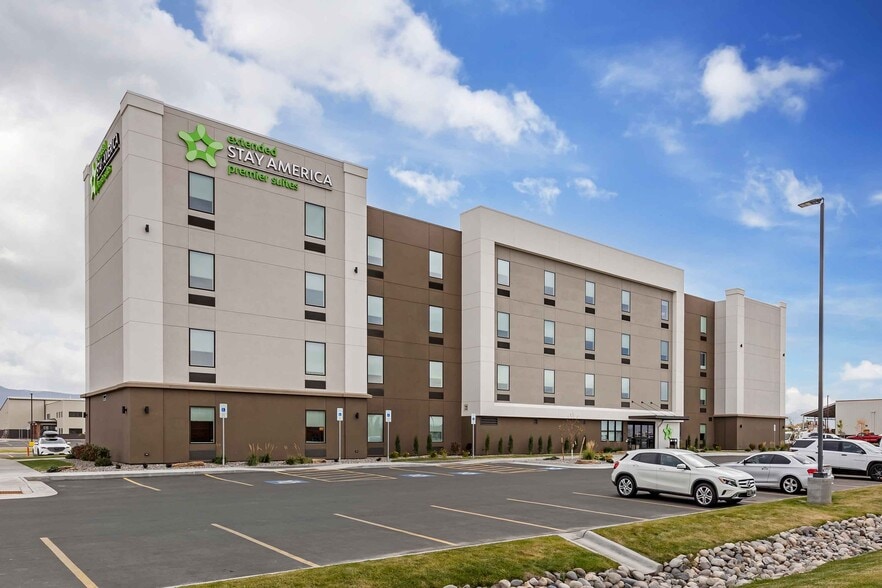 Building Photo - Furnished Studio-Belgrade - Bozeman - Yellowstone Airport