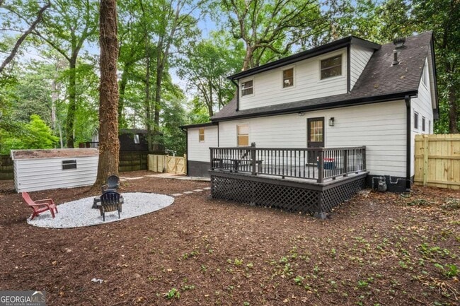 Building Photo - 2735 Defoors Ferry Rd NW