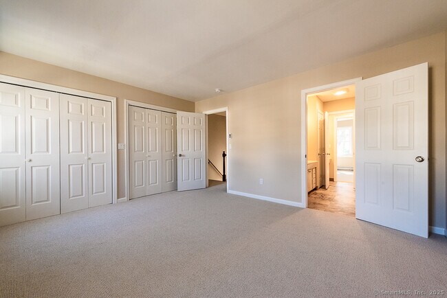 Building Photo - 16 Brantwood Dr