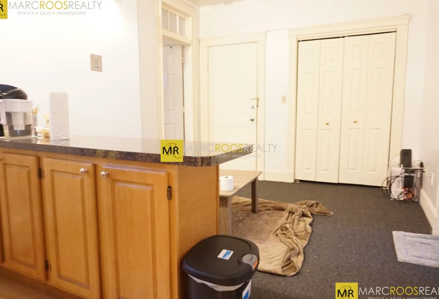 Building Photo - 853 Beacon St