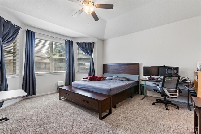 Building Photo - 8101 Pescara Cove