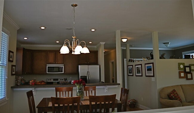 Building Photo - 1607 Chamberlain Ave.