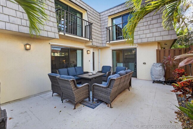 Building Photo - 112 Ocean Cove Dr