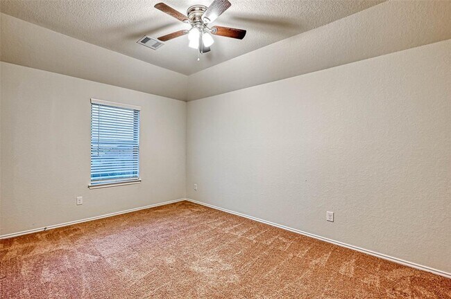 Building Photo - 25919 Aura Lake Ln