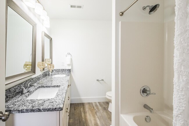 Building Photo - 171 Marbella Cir