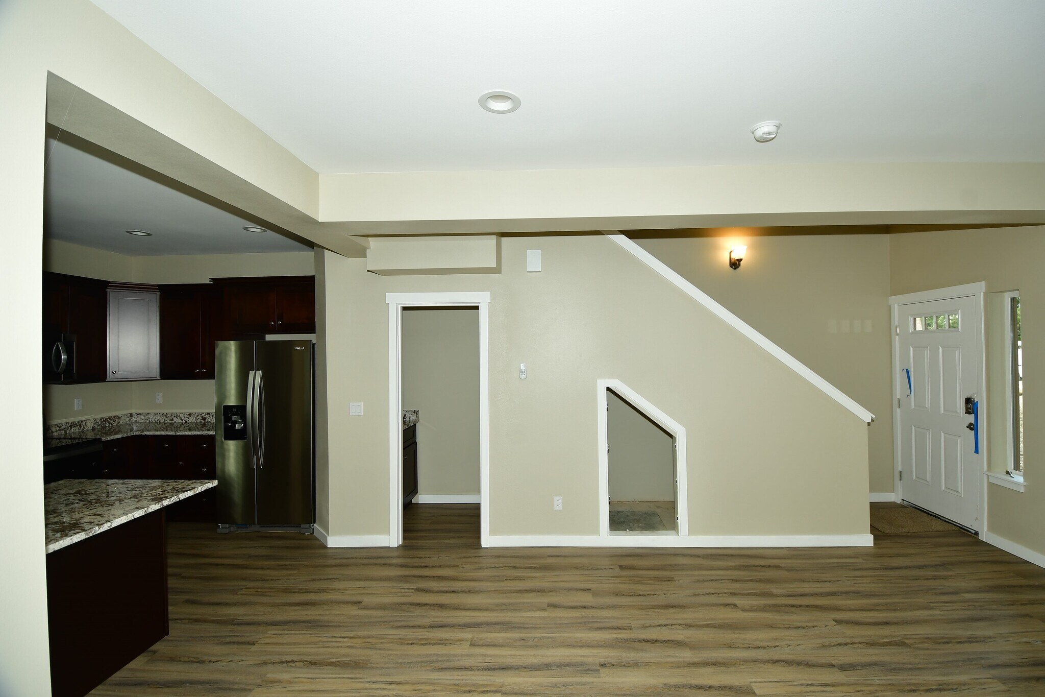 Kitchen (new granite countertops & cabinets) - 954 152nd St E