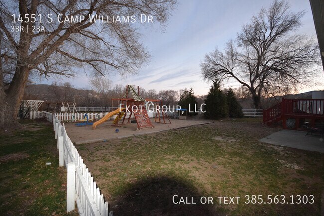 Building Photo - 14551 S Camp Williams Rd