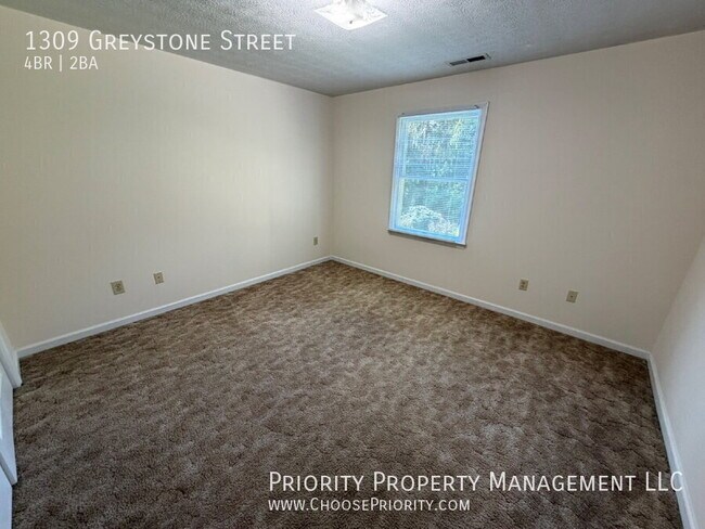 Building Photo - 1309 Greystone St