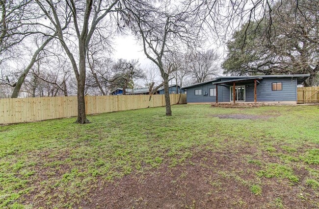 Building Photo - 4707 Menchaca Rd