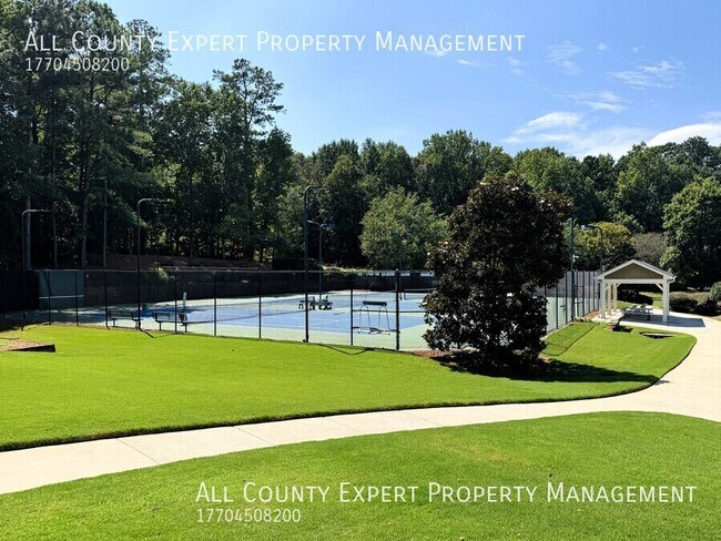 Building Photo - 4402 Fairecroft Terrace