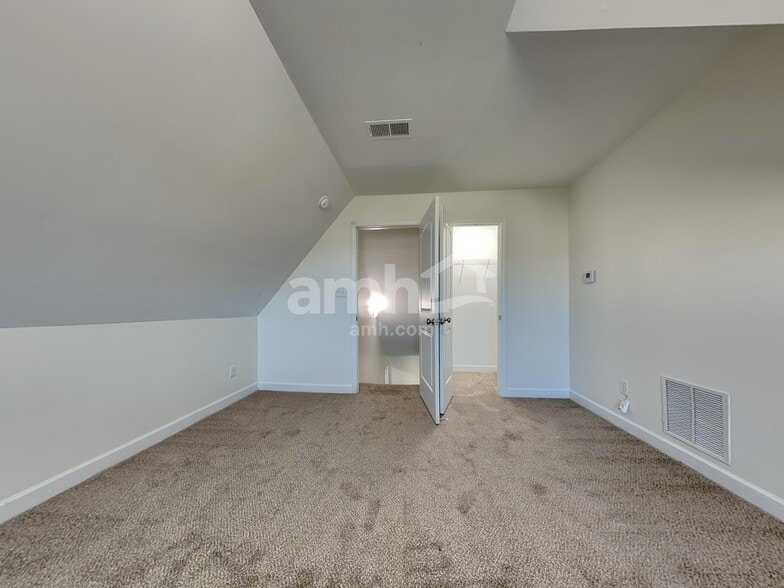 Building Photo - 2653 Molly Ln