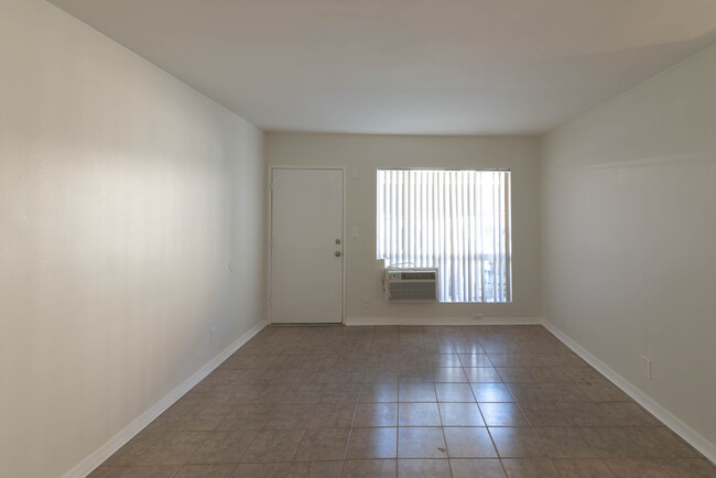 Living Room - 9215 - Sepulveda Apts