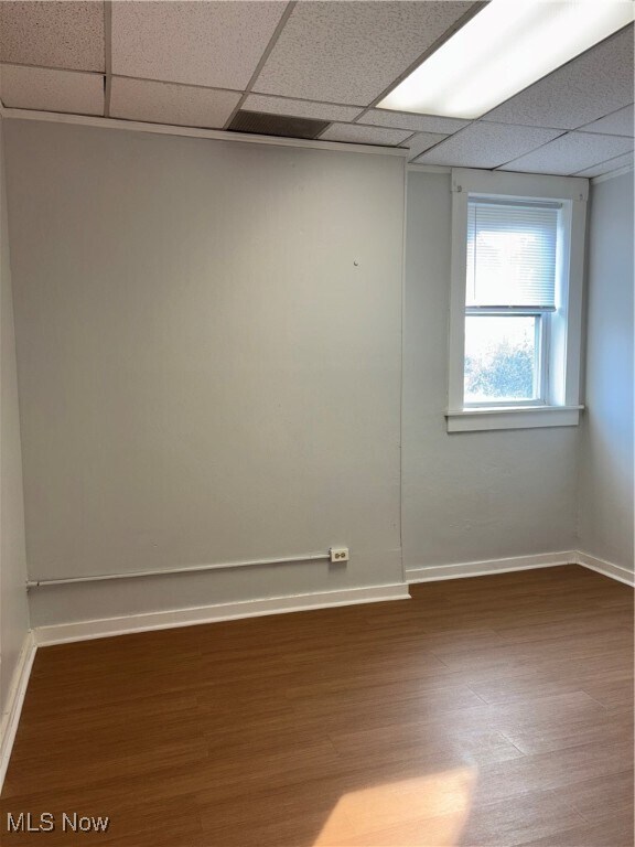 Building Photo - 1066 E 62nd St